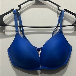 Victoria's Secret Blue Seamless T-Shirt Bra